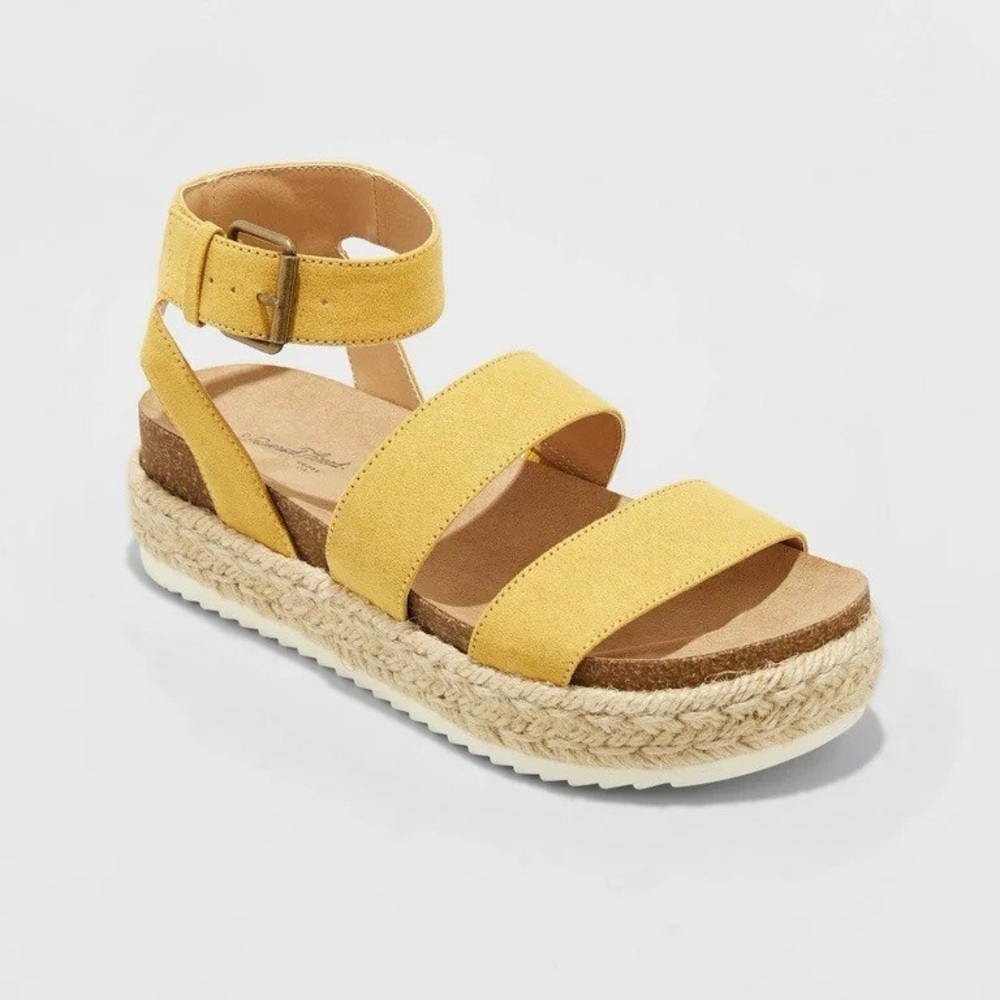 Universal Thread Annie Yellow Platform Espadrille Sandals